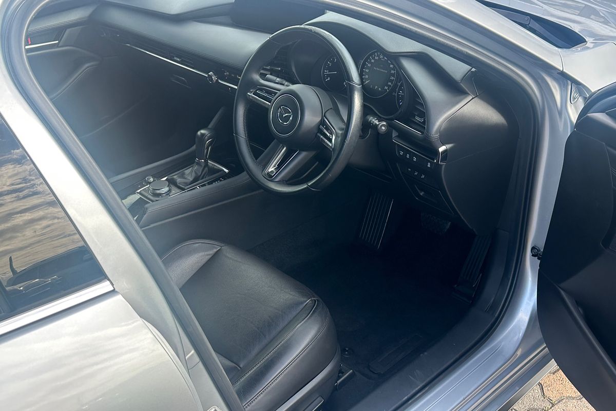 2022 Mazda 3 G20 Touring BP Series