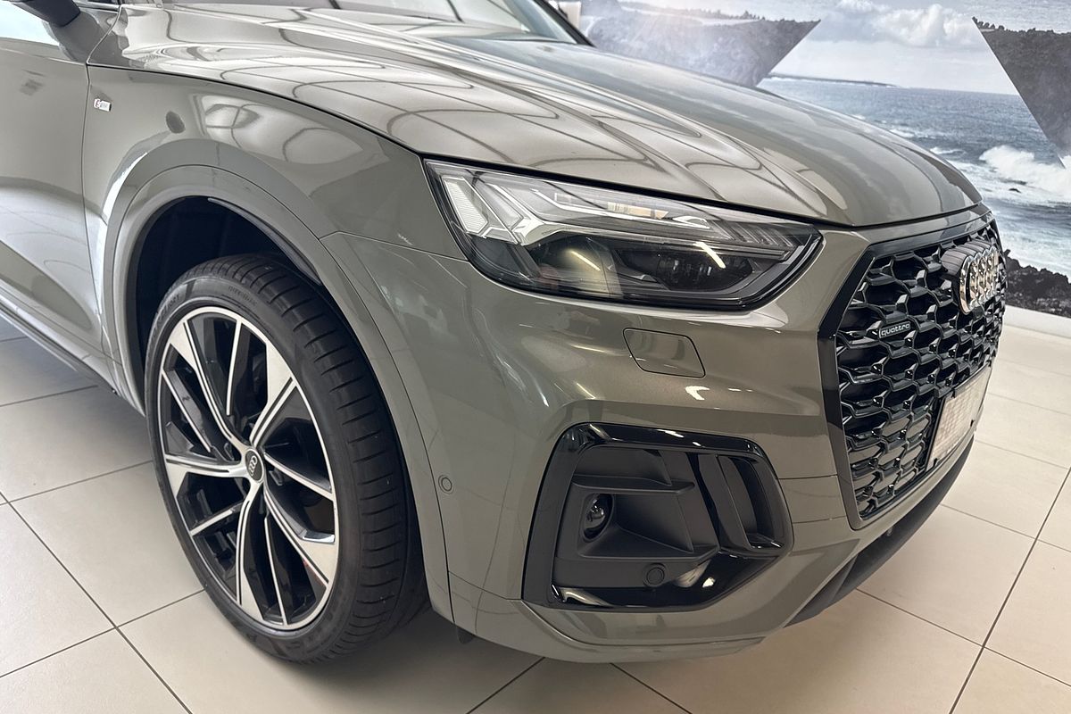 2024 Audi Q5 45 TFSI S line FY