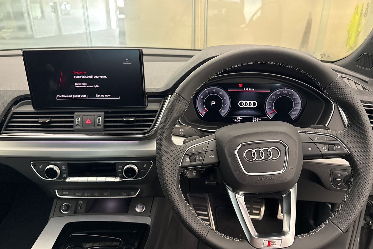 2024 Audi Q5 45 TFSI S line FY