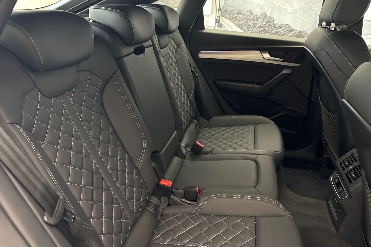 2024 Audi Q5 45 TFSI S line FY
