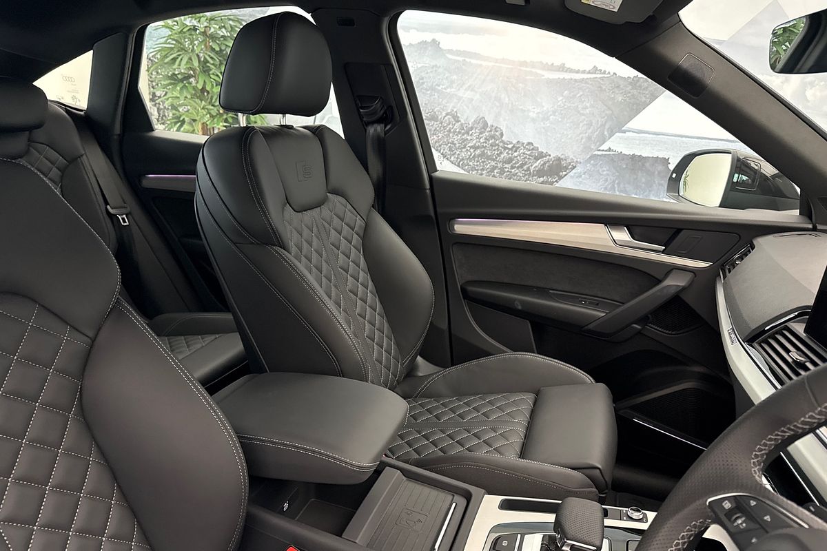 2024 Audi Q5 45 TFSI S line FY