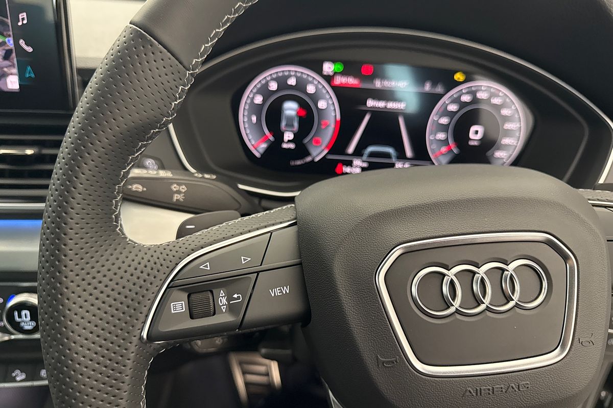 2024 Audi Q5 45 TFSI S line FY