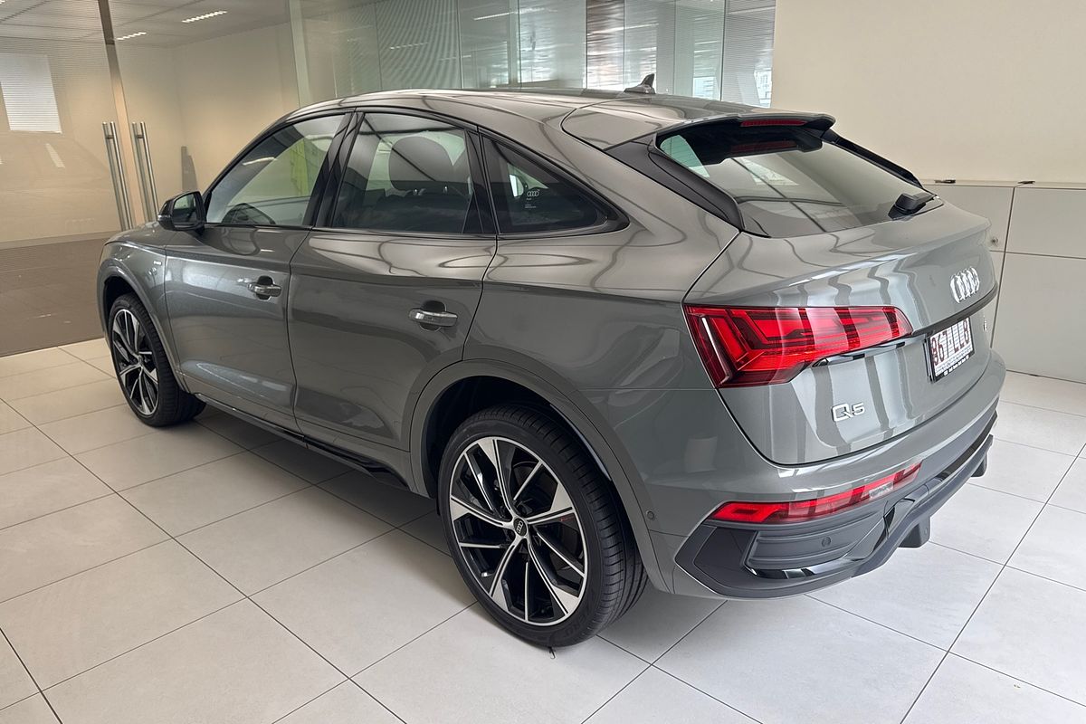 2024 Audi Q5 45 TFSI S line FY