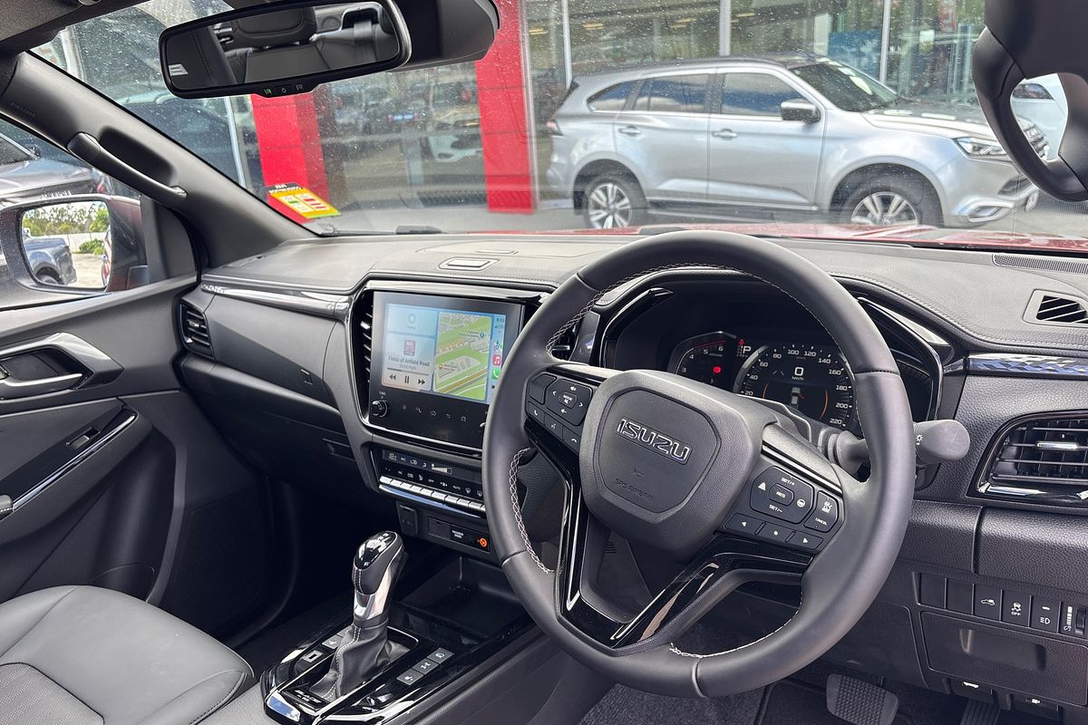 2024 Isuzu D-MAX BLADE 4X4