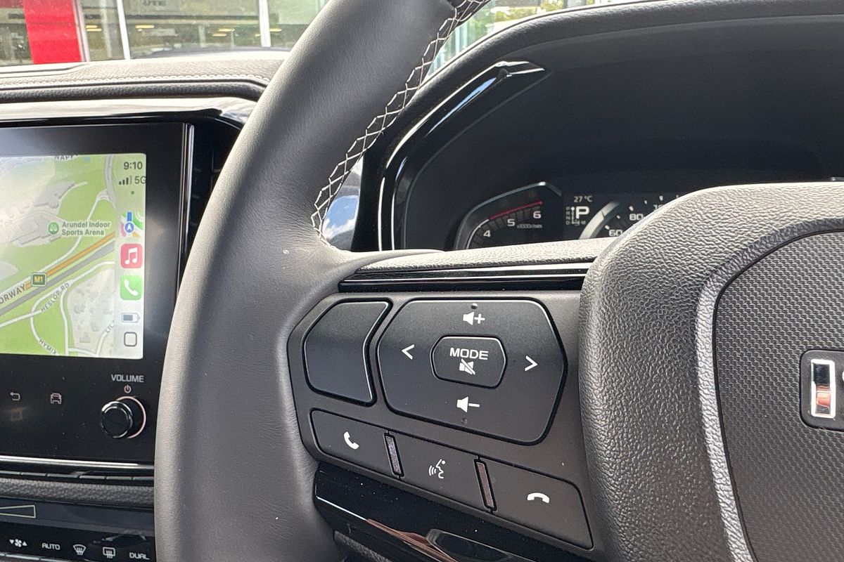 2024 Isuzu D-MAX BLADE 4X4