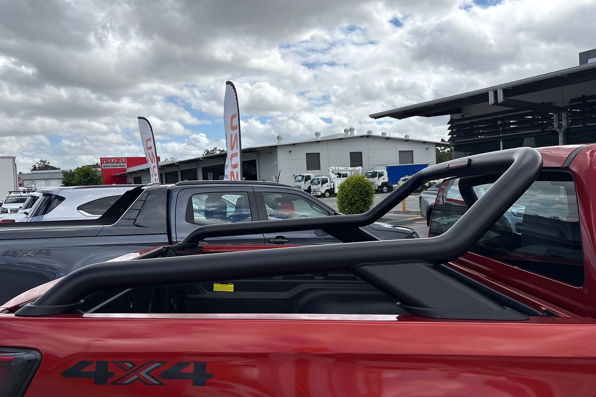2024 Isuzu D-MAX BLADE 4X4