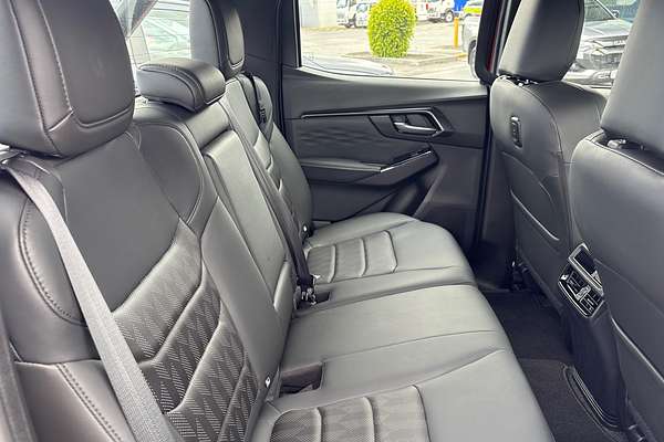 2024 Isuzu D-MAX BLADE 4X4