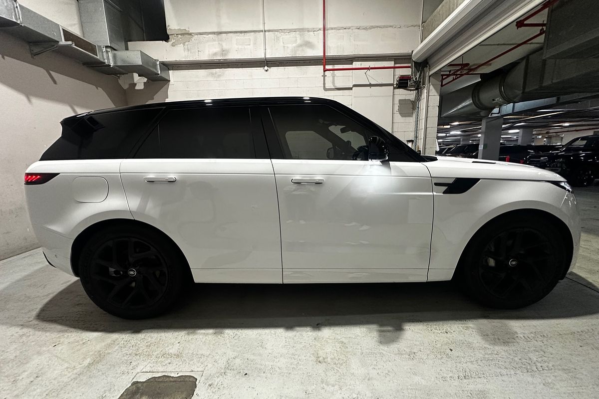 2024 Land Rover Range Rover Sport D300 Dynamic SE L461