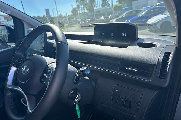 2024 Hyundai STARIA LOAD  US4.V3