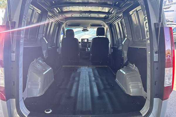 2024 Hyundai STARIA LOAD  US4.V3