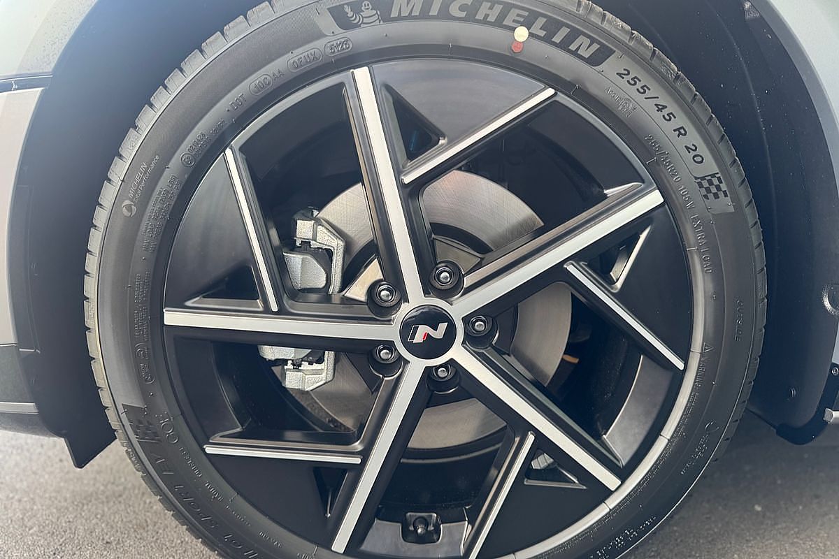 2024 Hyundai IONIQ 5 DYNAMIQ N Line NE.V5