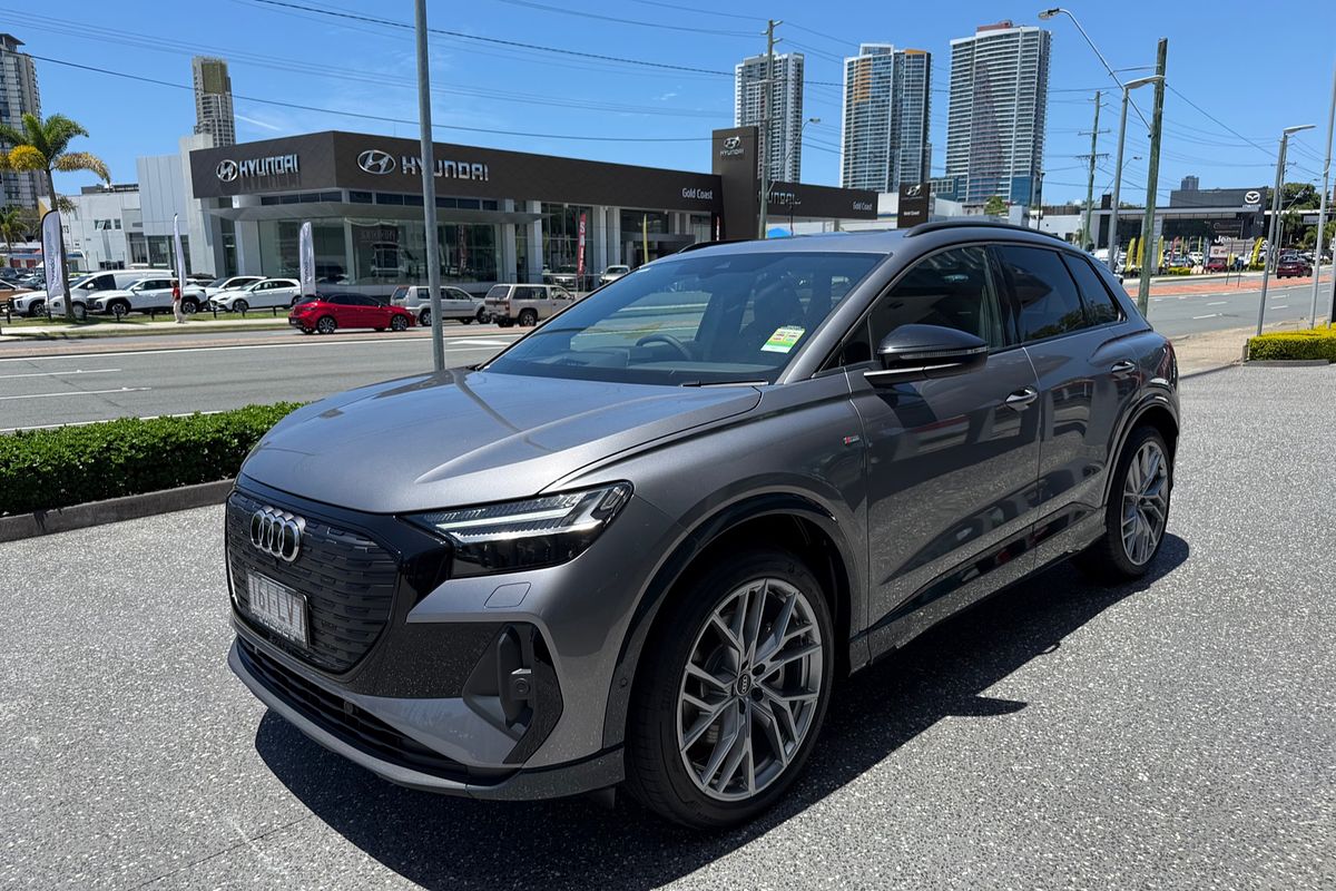 2024 Audi Q4 e-tron 55 F4