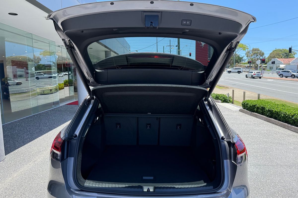 2024 Audi Q4 e-tron 55 F4