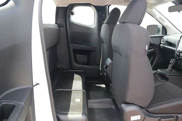 2025 Isuzu D-MAX SX High Ride Rear Wheel Drive