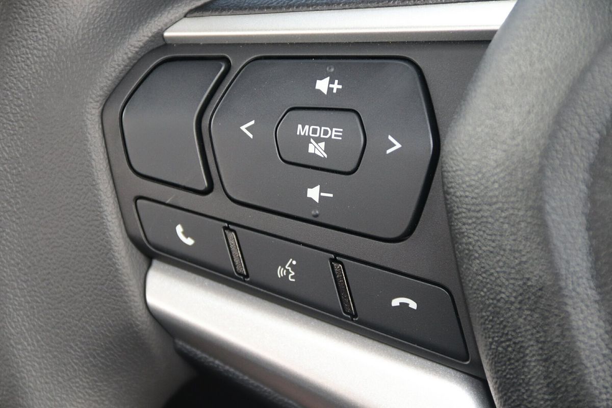 2025 Isuzu D-MAX SX High Ride Rear Wheel Drive
