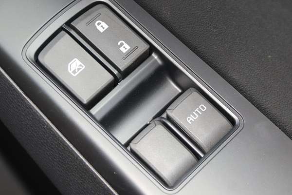 2025 Isuzu D-MAX SX High Ride Rear Wheel Drive