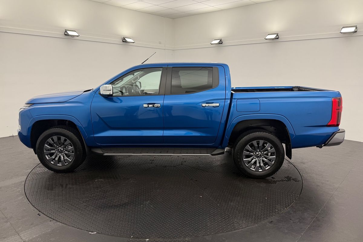 2025 Mitsubishi Triton GLS MV 4X4