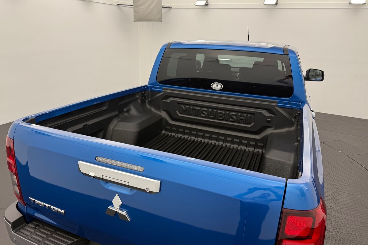 2025 Mitsubishi Triton GLS MV 4X4