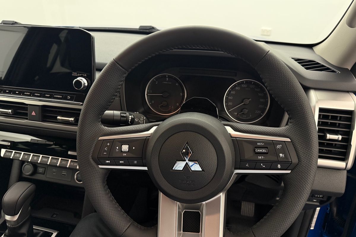 2025 Mitsubishi Triton GLS MV 4X4