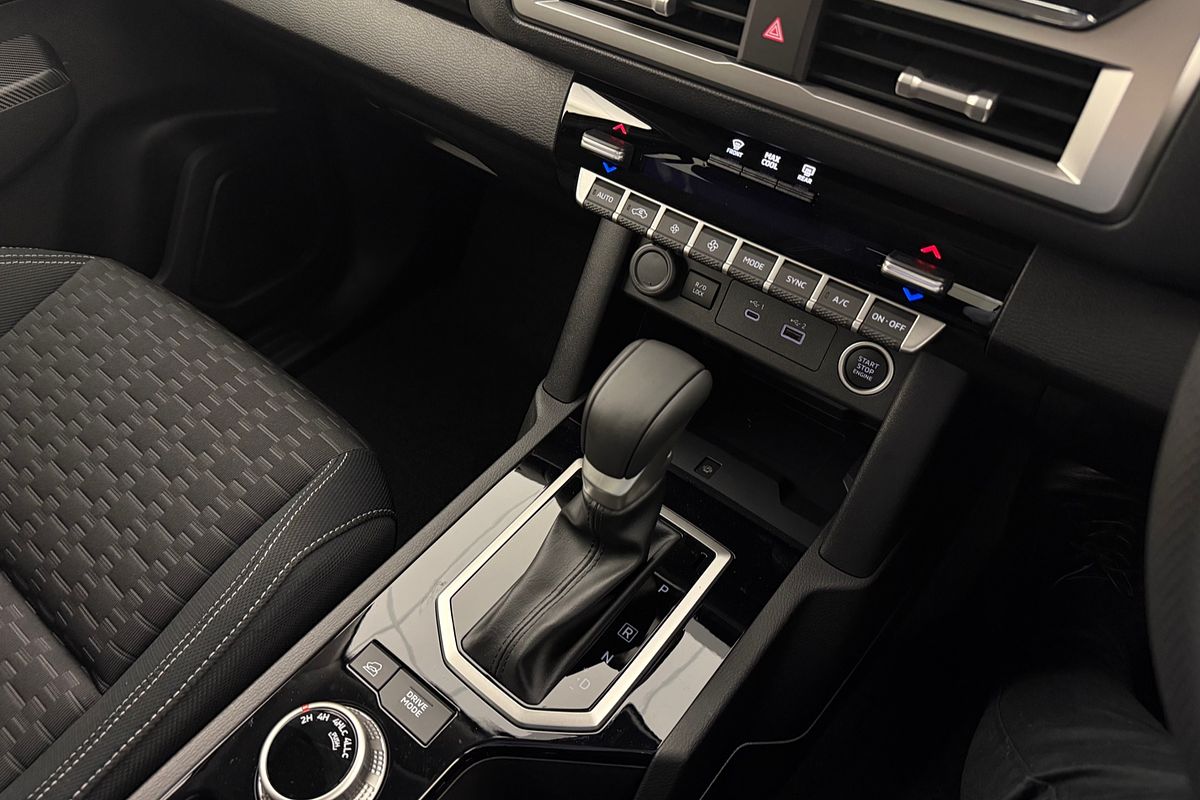 2025 Mitsubishi Triton GLS MV 4X4