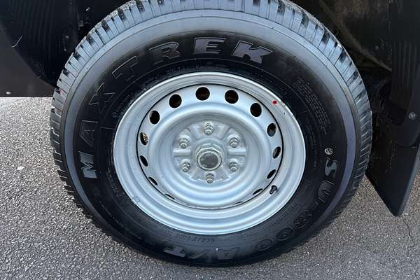 2021 Mitsubishi Triton GLX MR 4X4