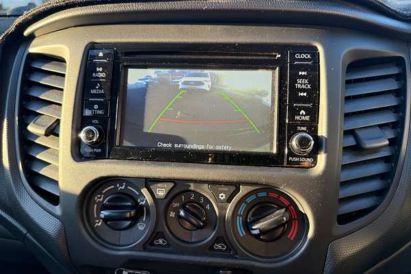 2021 Mitsubishi Triton GLX MR 4X4