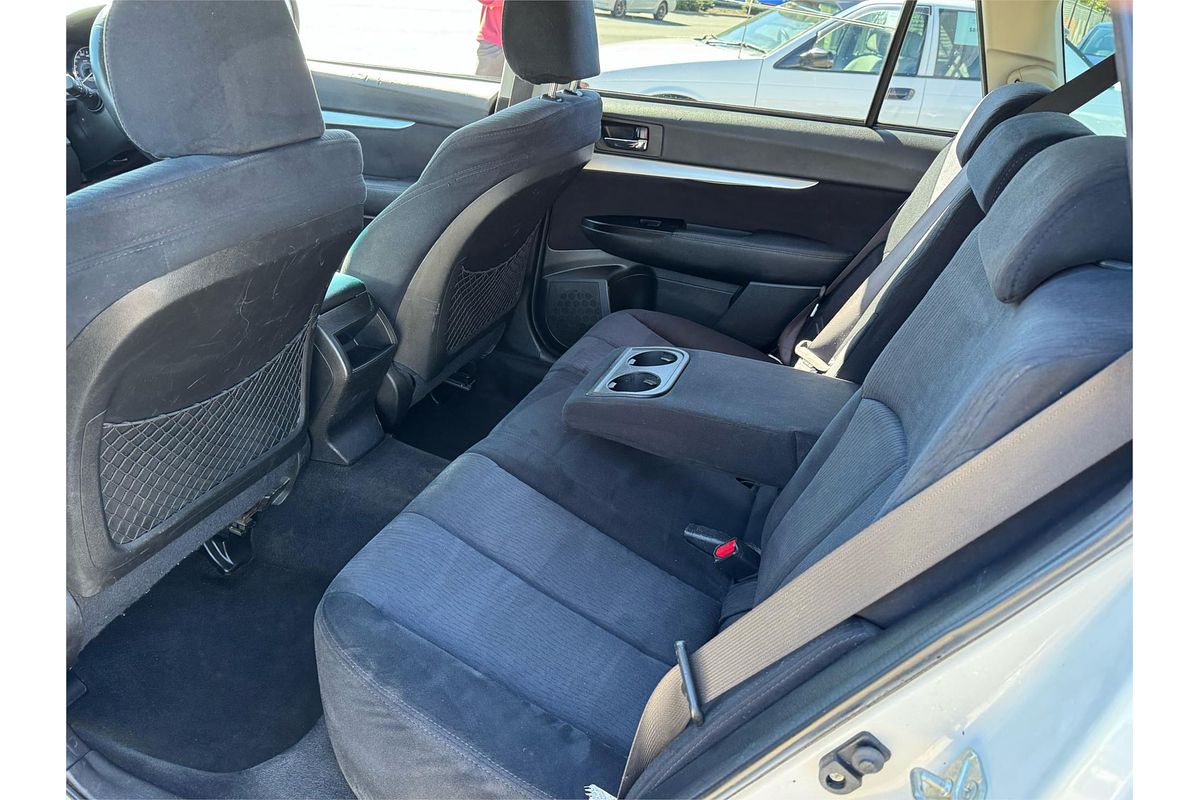 2010 Subaru OUTBACK 2.5i AWD MY10