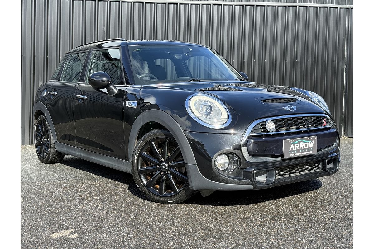 2015 MINI Hatch Cooper S F55