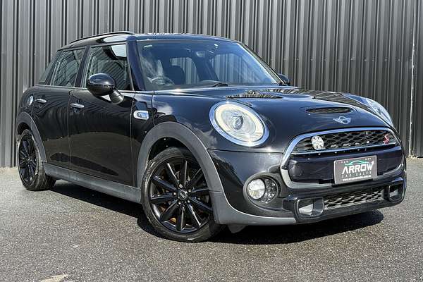 2015 MINI Hatch Cooper S F55