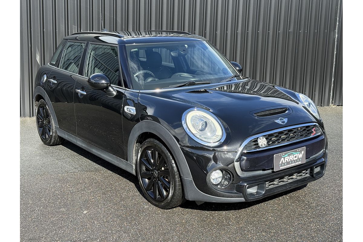 2015 MINI Hatch Cooper S F55