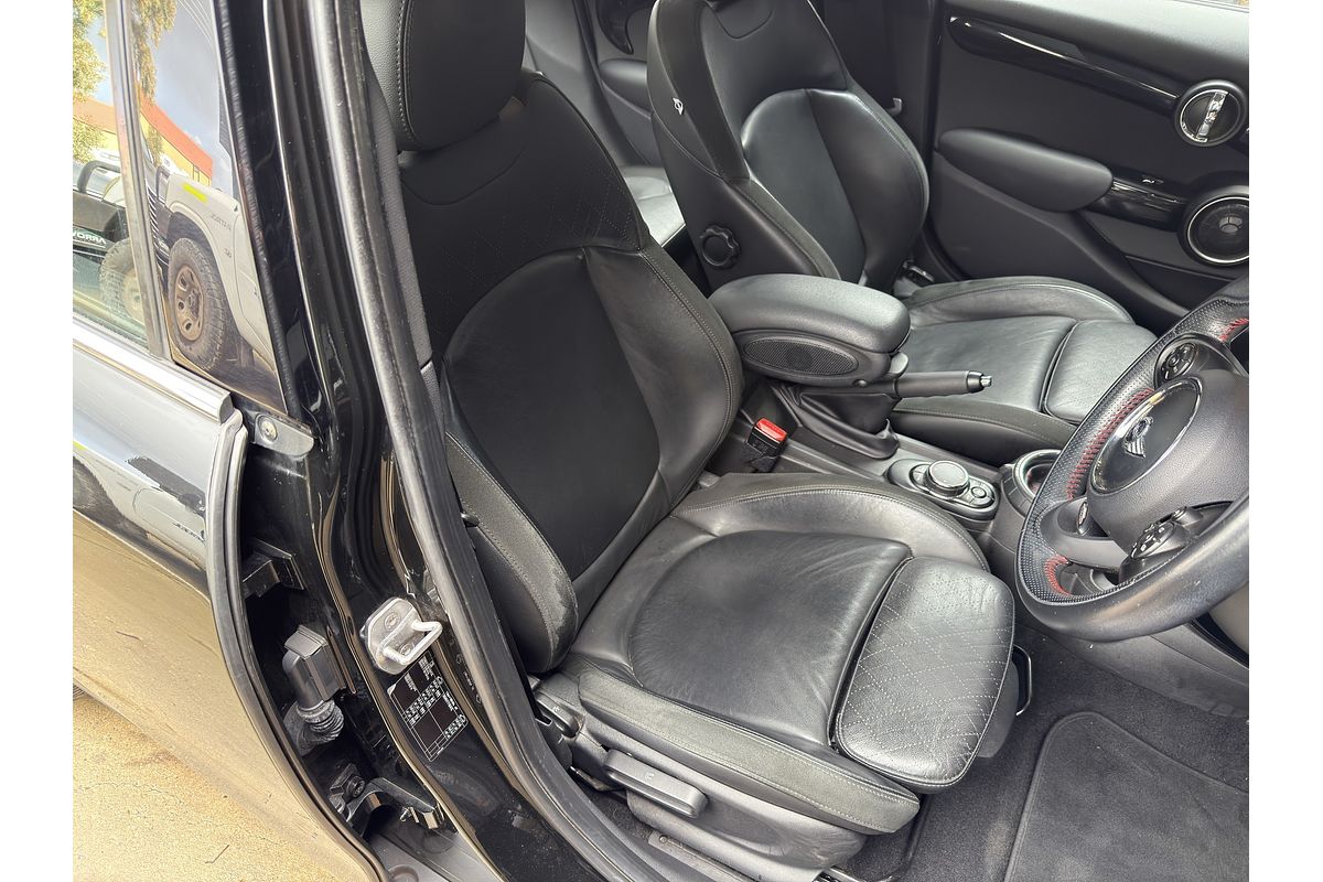 2015 MINI Hatch Cooper S F55