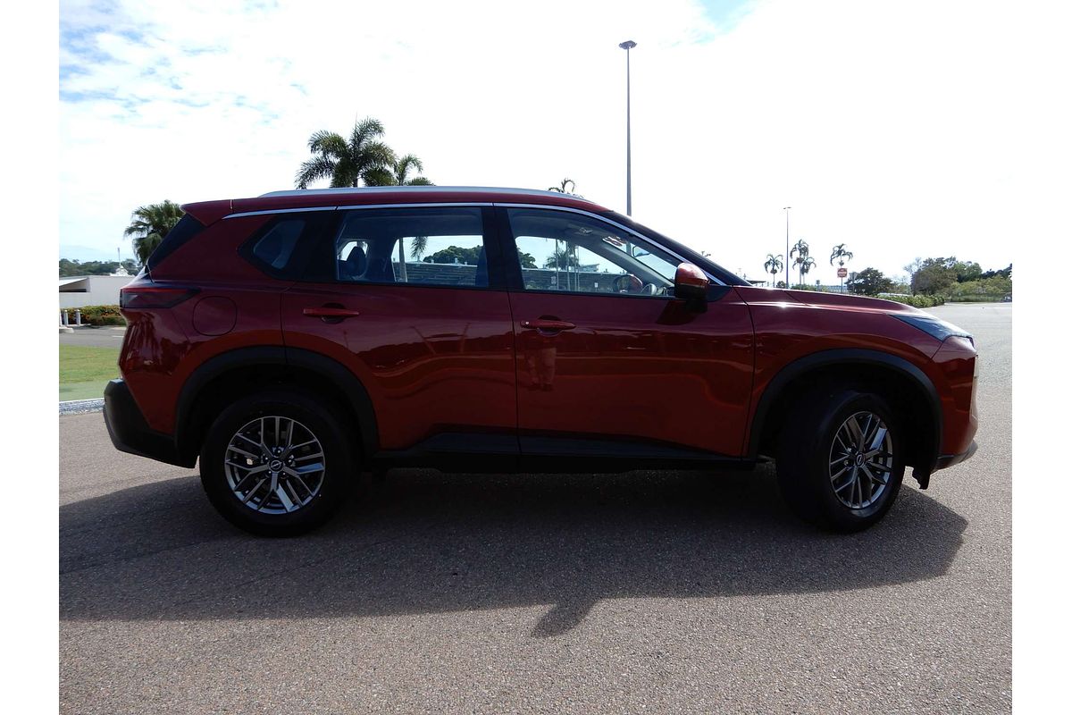 2024 Nissan X-TRAIL ST T33