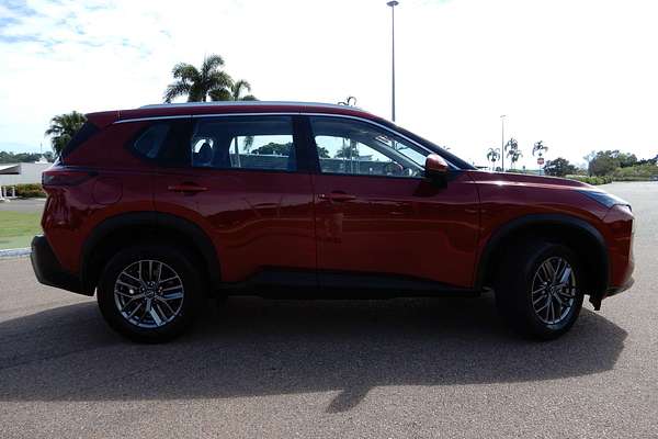 2024 Nissan X-TRAIL ST T33