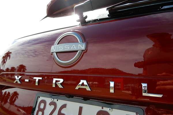 2024 Nissan X-TRAIL ST T33