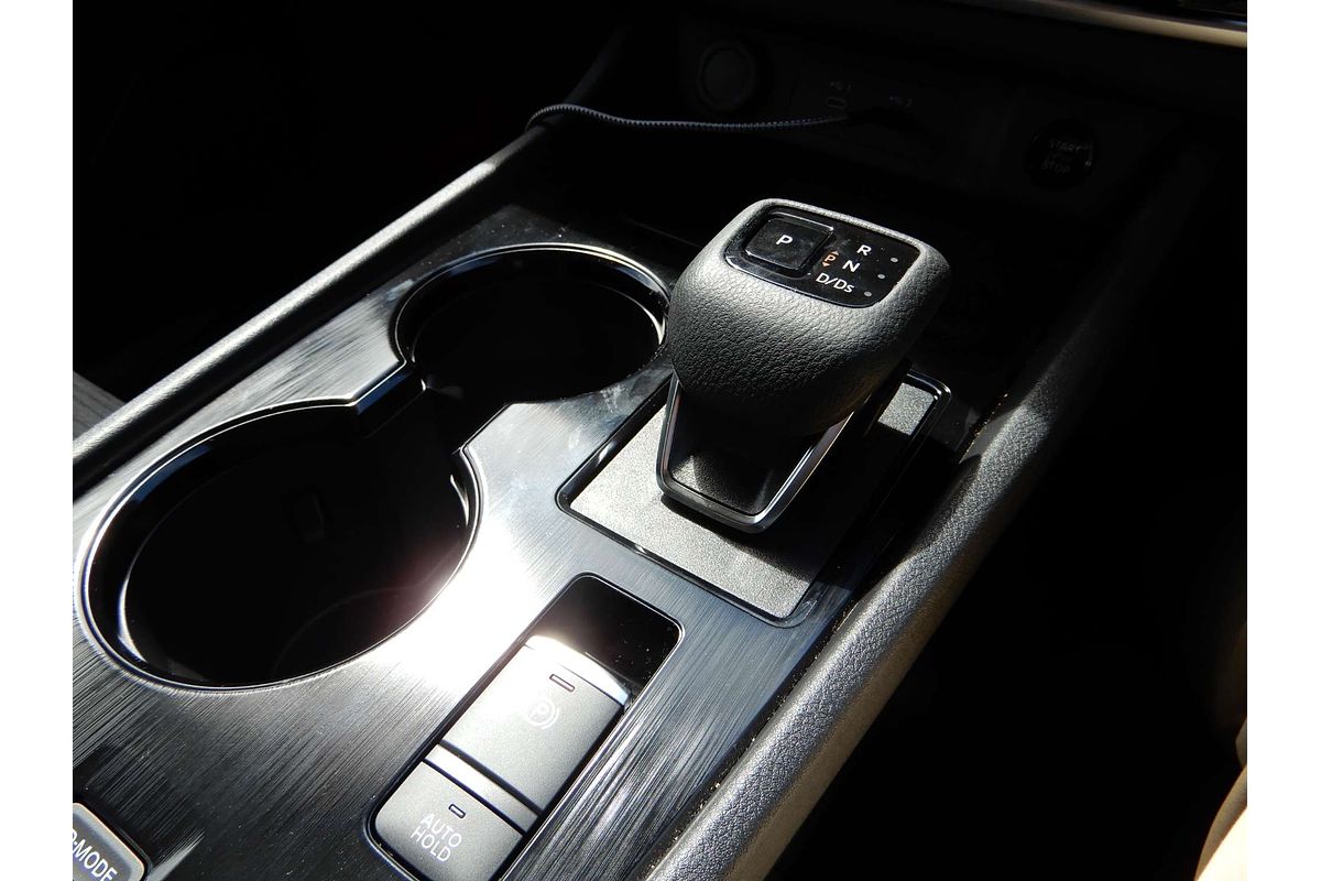 2024 Nissan X-TRAIL ST T33