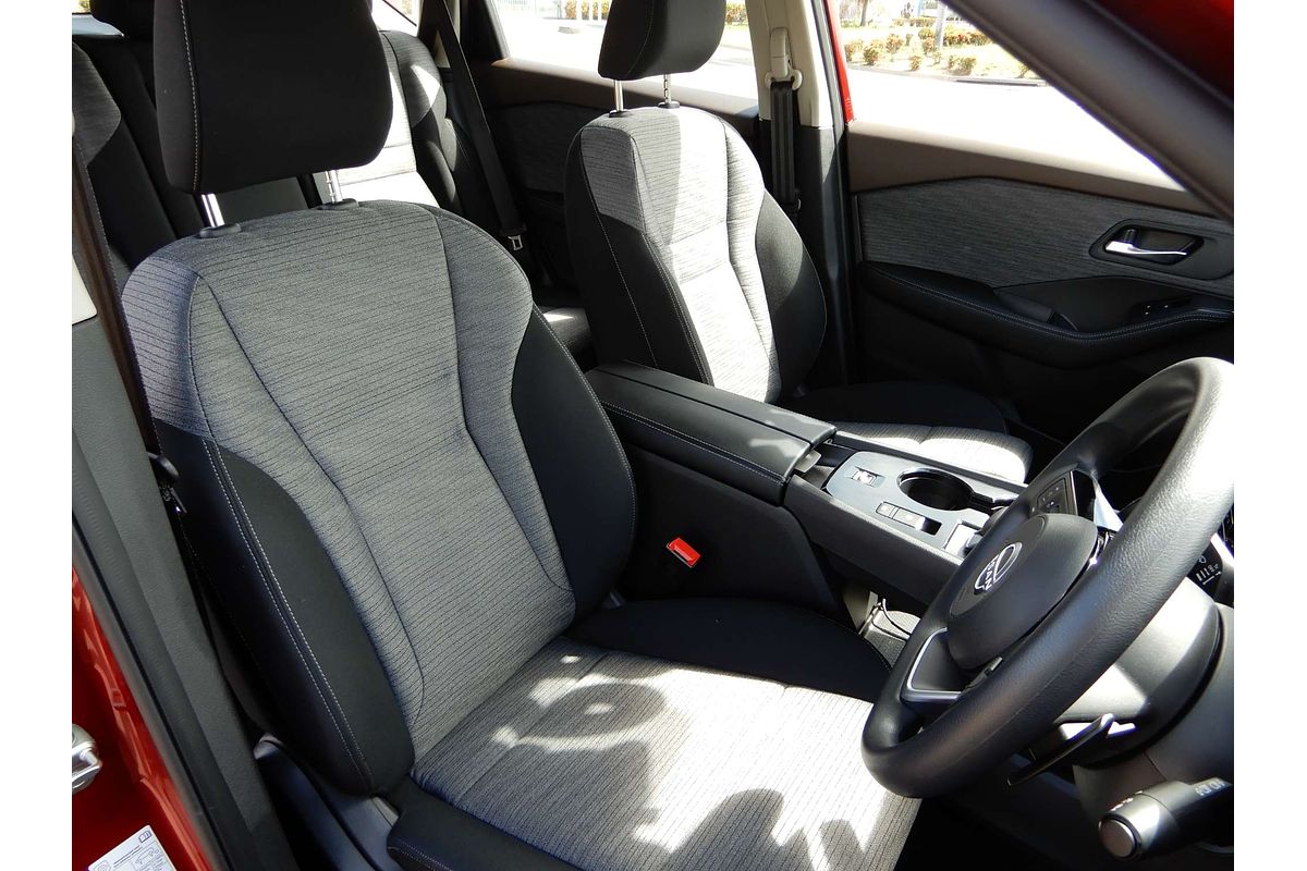 2024 Nissan X-TRAIL ST T33