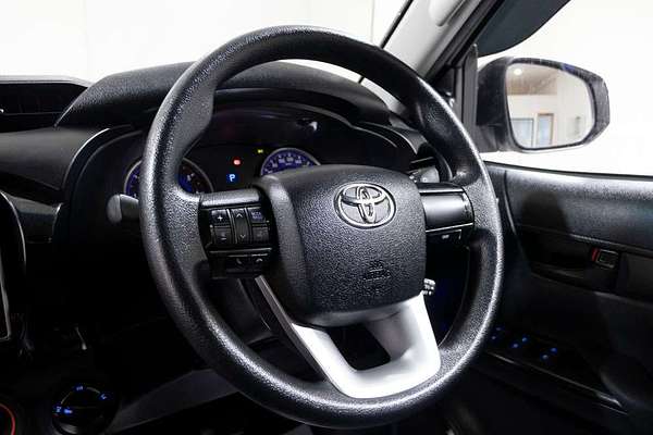2016 Toyota Hilux SR GUN126R 4X4