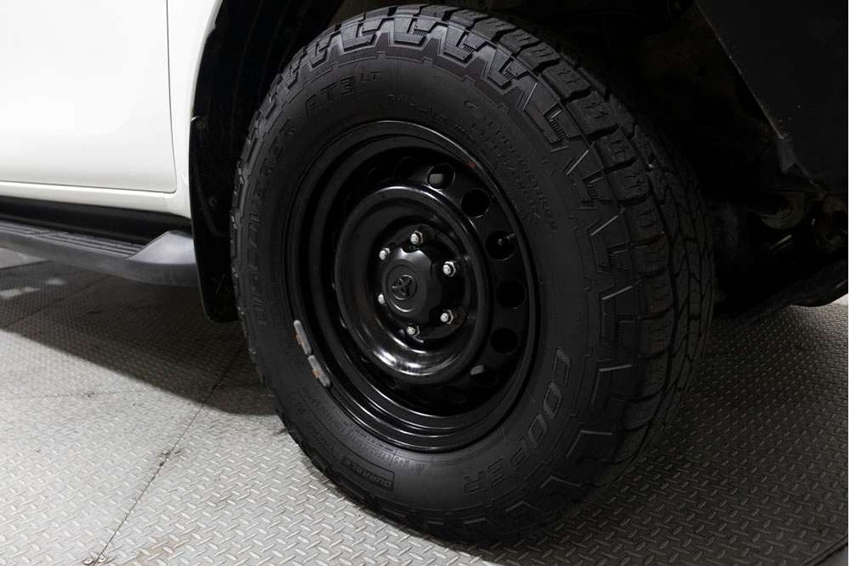 2016 Toyota Hilux SR GUN126R 4X4