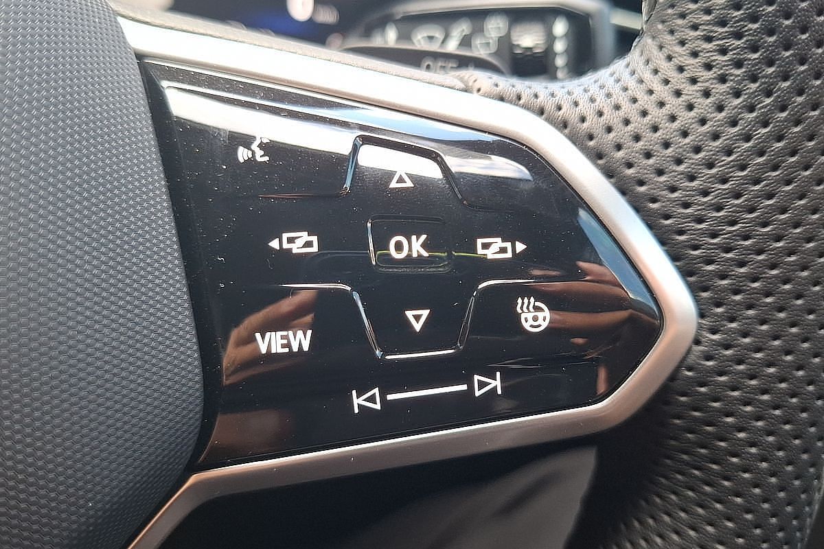 2023 Volkswagen Touareg R RC