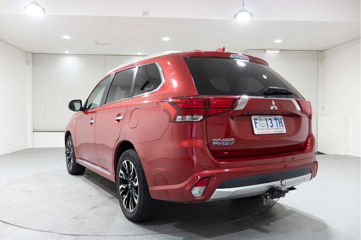 2017 Mitsubishi Outlander PHEV Exceed ZK