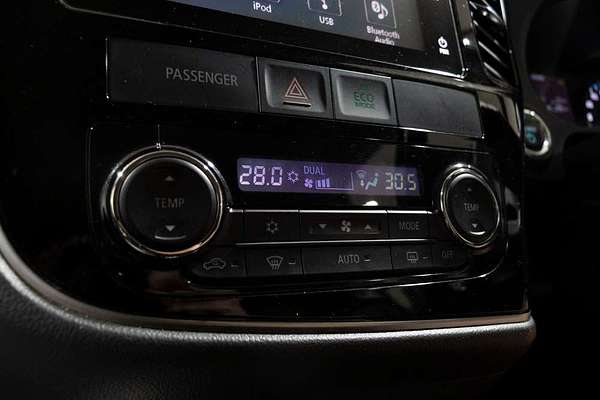 2017 Mitsubishi Outlander PHEV Exceed ZK