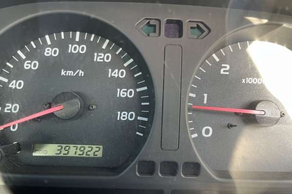 2000 Toyota Landcruiser GXL HZJ105R
