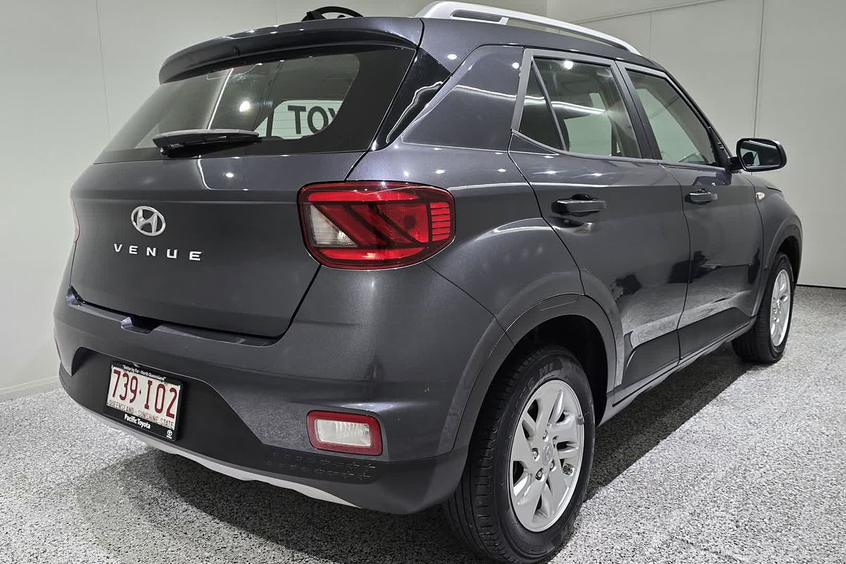 2021 Hyundai VENUE VENUE  SNW5D261