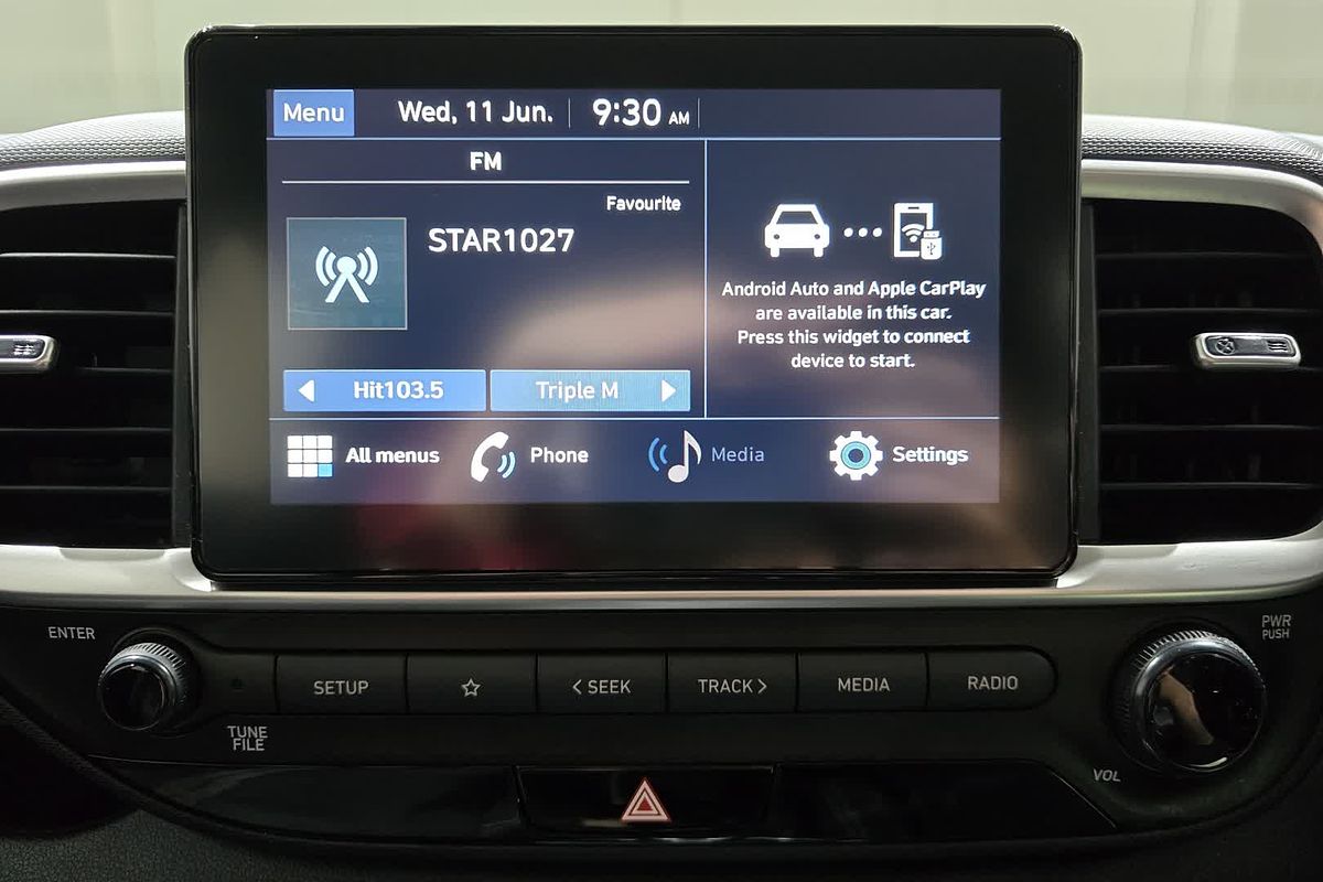 2021 Hyundai VENUE VENUE  SNW5D261
