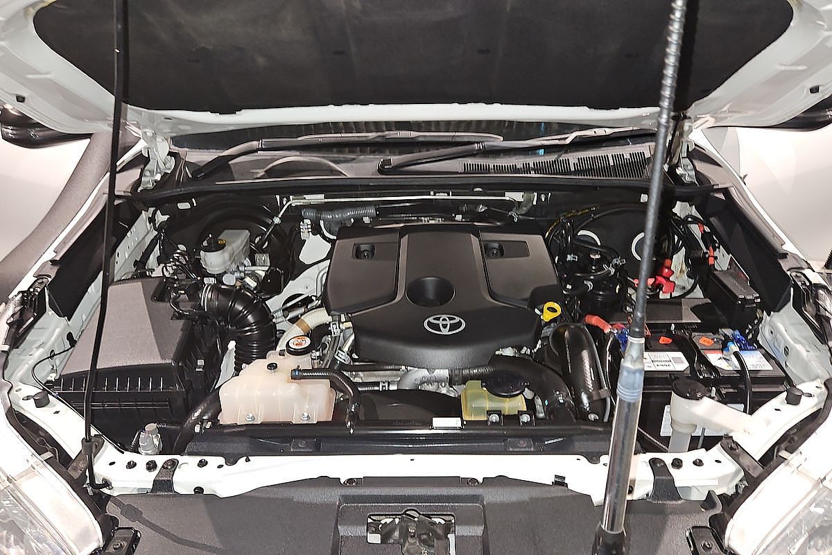 2020 Toyota Hilux SR GUN126R 4X4