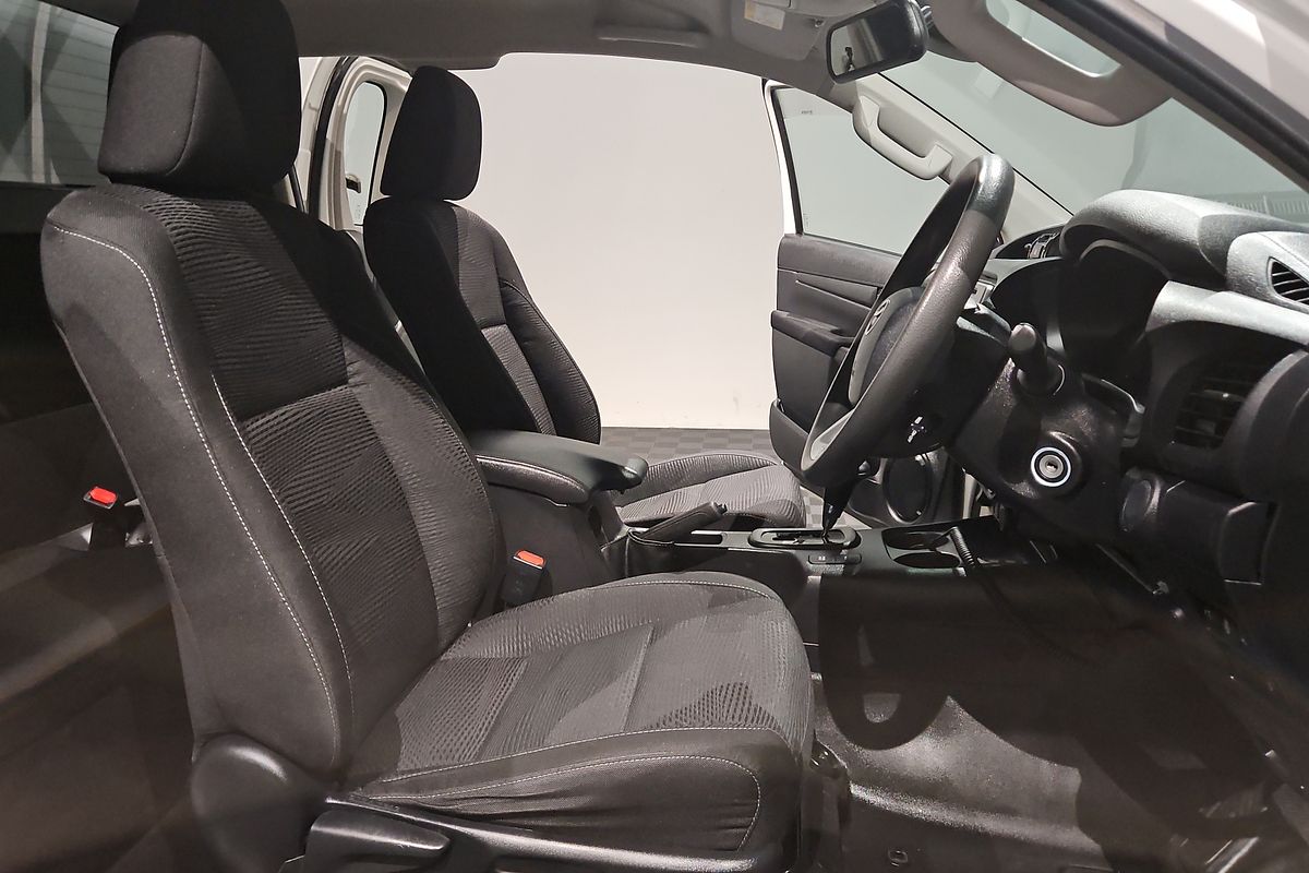 2020 Toyota Hilux SR GUN126R 4X4