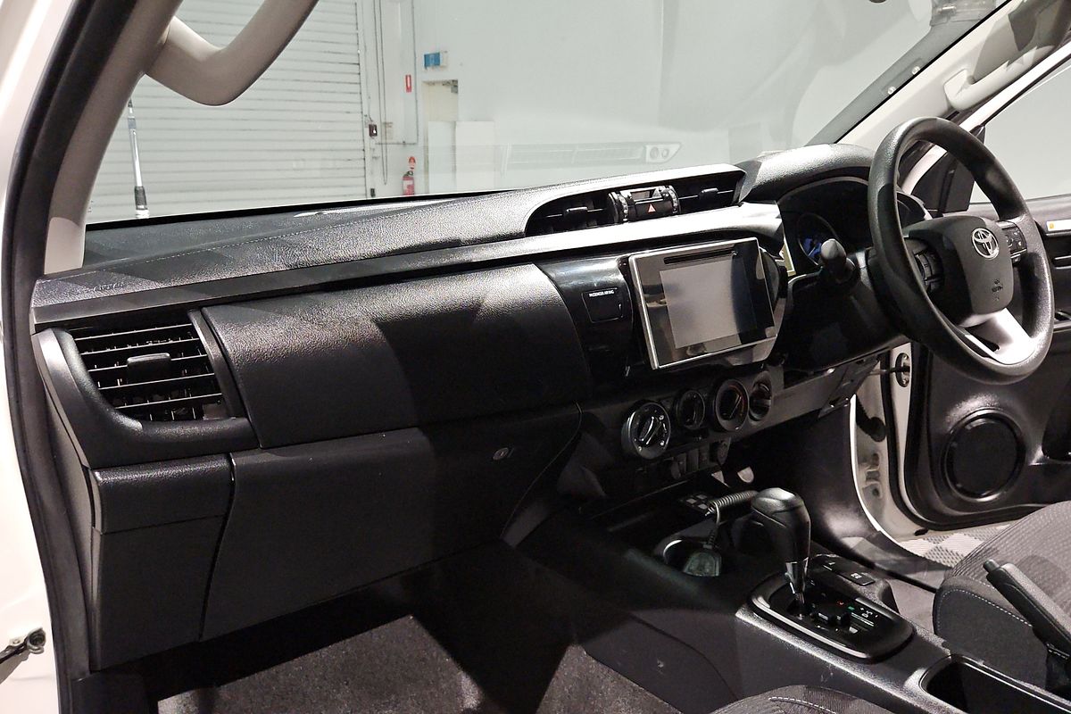 2020 Toyota Hilux SR GUN126R 4X4