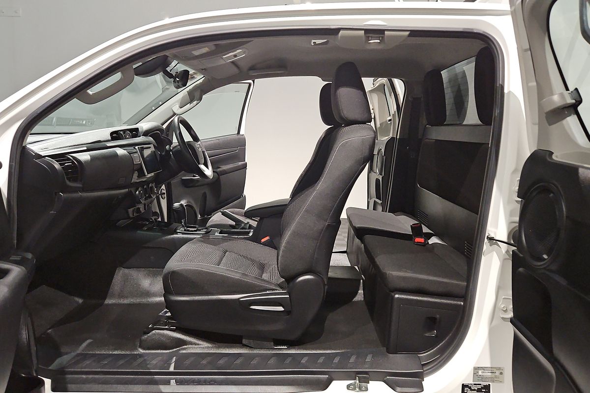 2020 Toyota Hilux SR GUN126R 4X4