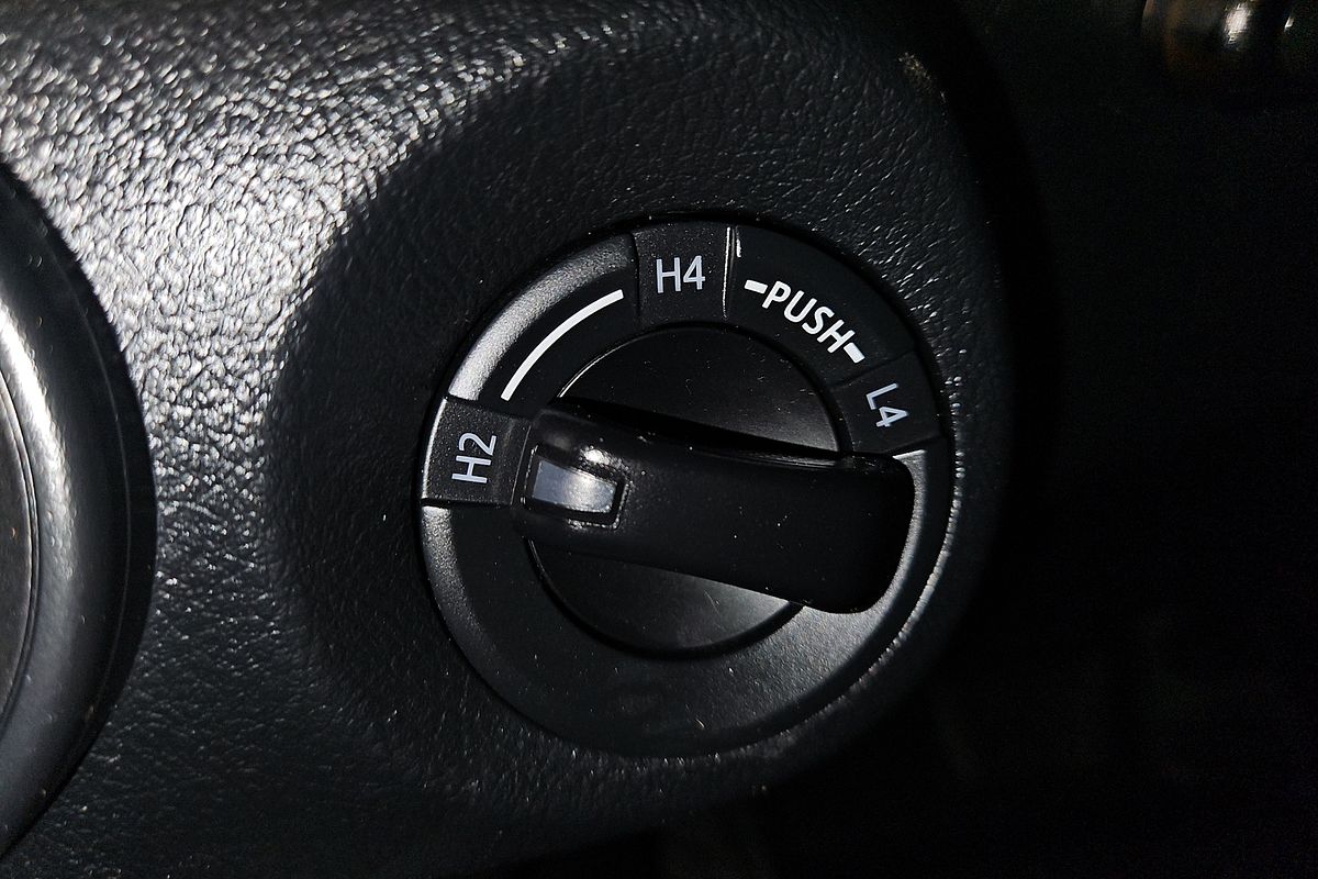 2020 Toyota Hilux SR GUN126R 4X4