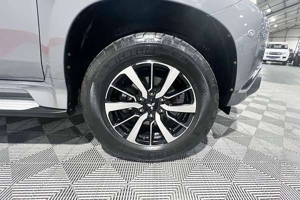 2017 Mitsubishi Pajero Sport Exceed QE